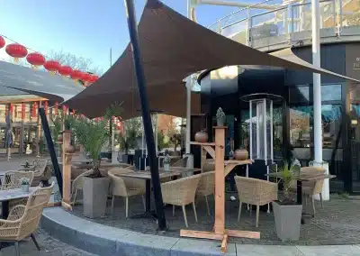 Terrasoverkapping van zeildoek